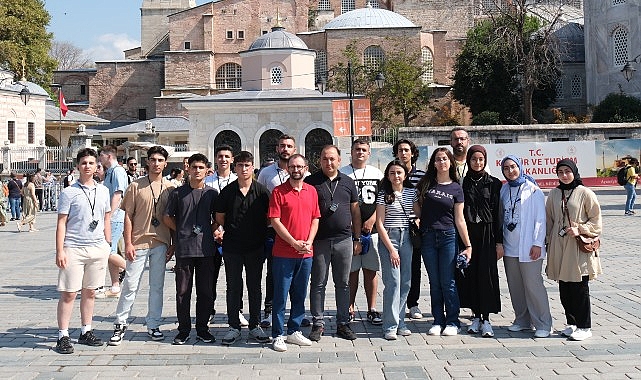 Genç teknoloji dahileri İstanbul’da unutulmaz bir deneyim yaşadı