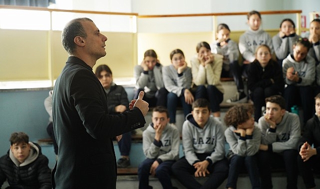 Aliağa Belediyesi’nden Öğrencilere Sıfır Atık Semineri