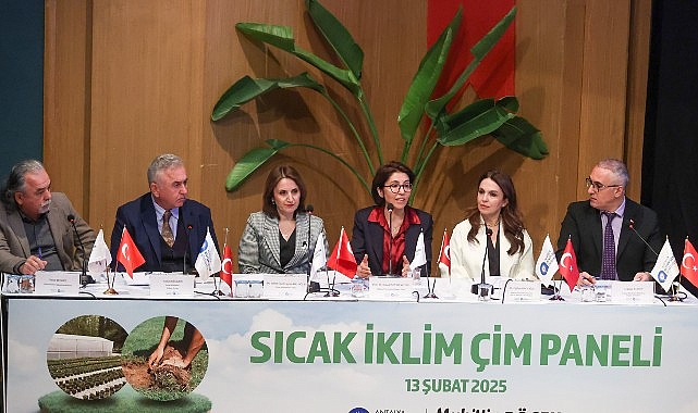 Büyükşehir Sıcak İklim Çim paneli düzenledi