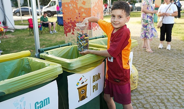Gaziemir Belediyesi’nden doğaya ve ekonomiye katkı: 2 bin 317 ton atık ekonomiye kazandırıldı