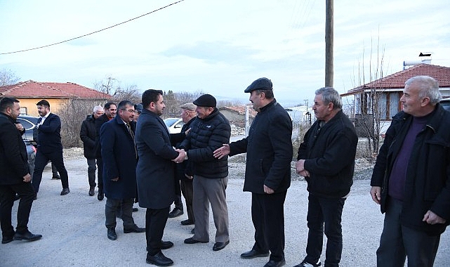 Kahramankazan Belediye Başkanı Selim Çırpanoğlu, mahalle ziyaretleri kapsamında Kınık Mahallesi’nde vatandaşlarla buluştu