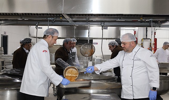 Türkiye’nin en büyük afet mutfağı hizmete alındı:  Günde 22 bin ekmek üretebiliyor