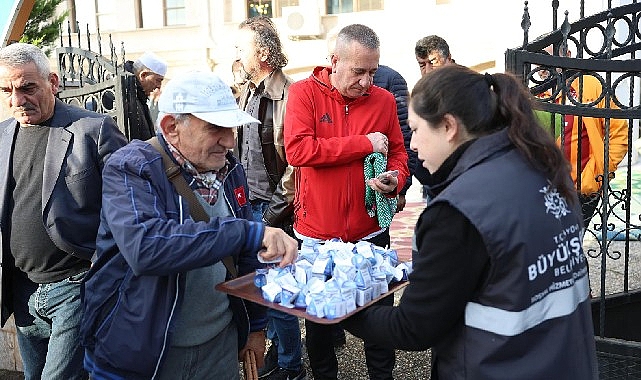 Aydın Büyükşehir Belediyesi’nden lokumlu bayramlaşma