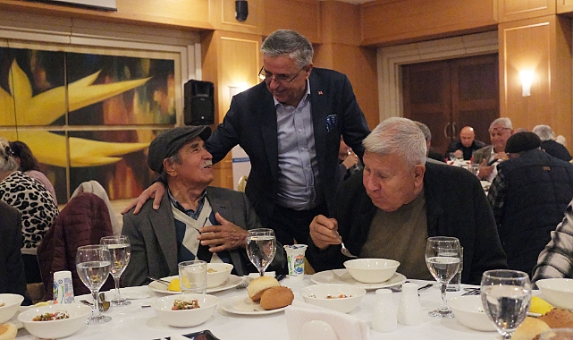 Başkan Topaloğlu’ndan Kemer’in çınarlarına iftar