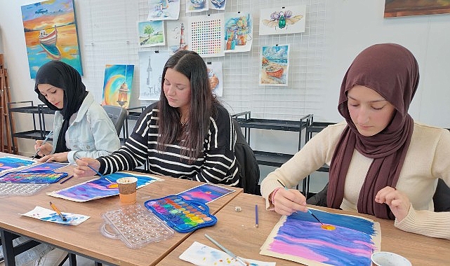 Dünya Ressamlar Günü’nde yeteneklerini keşfettiler