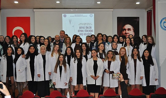 Ege Üniversitesi Ödemiş Sağlık Bilimleri Fakültesi “Beyaz Önlük Giyme Töreni” düzenledi