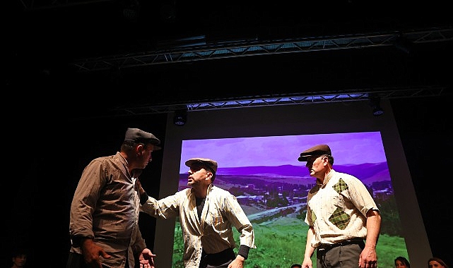 “Köyün Enisdosu” ile Köy Enstitüleri tiyatro sahnesine taşındı