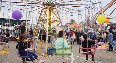 Nilüfer’de Balkan Panayırı ortak şarkıya dönüştü