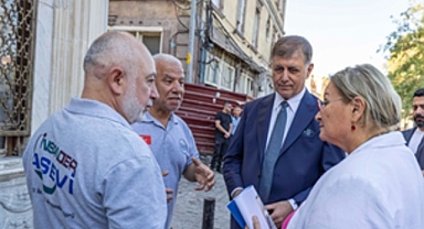 İzmir’in tarihi yapıları gün yüzüne çıkıyor