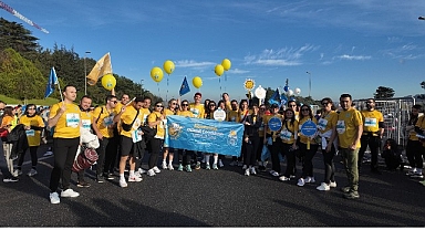 47. İstanbul Maratonu’ndaTohum Otizm Vakfı Adına Koşan Tohum Güneşleri Adımlarını Otizmli Çocukların Eğitimi İçin Attı