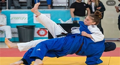 İzmir’in judocuları yenilgisiz şampiyon