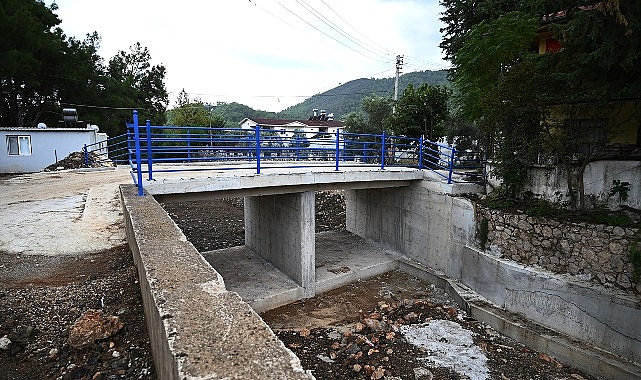 Tekirova’daki köprü taşkın riskine karşı yenilendi
